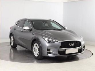 infiniti q30 2.0t, 4x4, automat, kůže