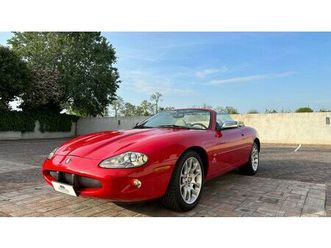 1998 jaguar xkr convertible (supercharged) a vendre