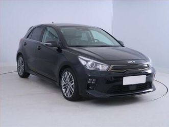 kia rio 1.2 dpi, čr,1.maj, serv.kniha