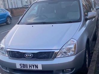 kia sedona 2011 7 seater