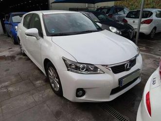 200h executive + navibox 100 kw (136 cv)