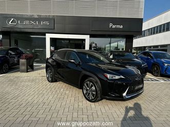 ux full electric ux 300e premium