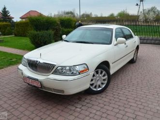 lincoln town car iii signature limited