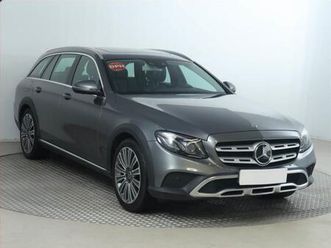 mercedes-benz třídy e all-terrain e 220 d 4matic