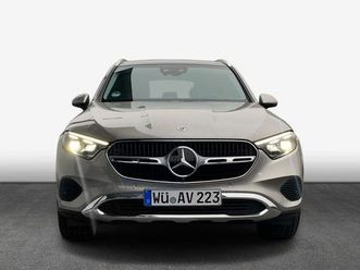 mercedes-benz glc 220 d avangarde panorama digital-light novi model, 2023 god.