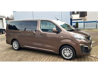 peugeot traveller 2,0 bluehdi l3 auto. 9 sjed. 2x klima navi head up, 2021 god.