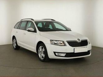 škoda octavia 1.6 tdi, automat, tempomat