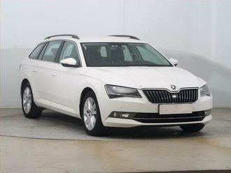 škoda superb style 2.0 tdi, navi, bi-xenony