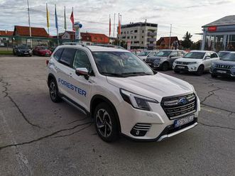 subaru forester 2,0 premium awd hybrid, 2023 god.