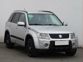 suzuki grand vitara 2.4 vvt, lpg, 4x4, serv.kniha