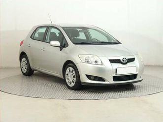 toyota auris 1.6 dual vvt-i, po stk