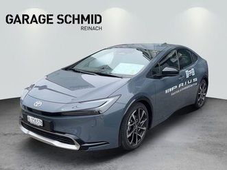 prius 2.0 plug-in-hybrid style