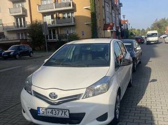 sprzedam toyote yaris rej. xii 2012 tychy - sprzedajemy.pl