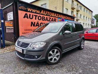 volkswagen touran 1.4tsi 103kw cross 7míst