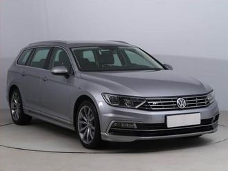 volkswagen passat r-line 2.0 tdi, serv.kniha