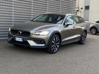 v60 cc (2018-->) v60 cross country d4 awd geartronic pro