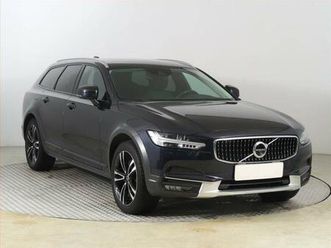 volvo v90 cross country