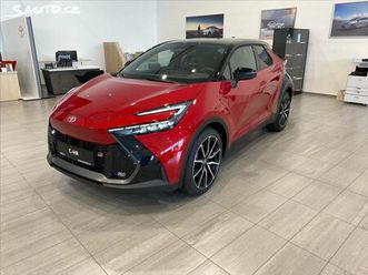 toyota c-hr 2.0 plug-in hybrid 223 koní g