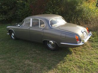 jaguar-oldtimer-jaguar-420-saloon-linkslenker-n