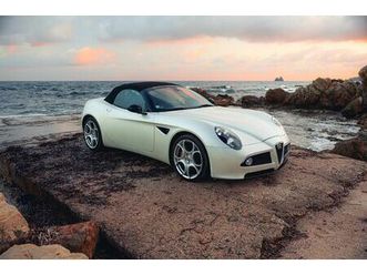 alfa romeo 8c competizione spider 2011