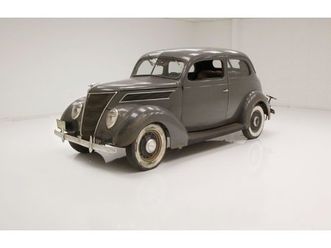 1937 ford tudor humpback sedan