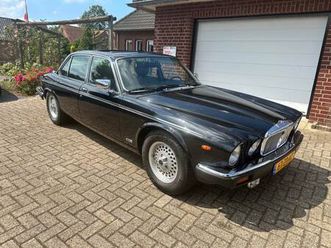 daimler double six - daimler double six