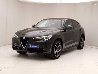 stelvio stelvio 2.2 turbodiesel 190 cv at8 q4 business