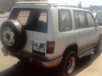 isuzu trooper 2001 dakar