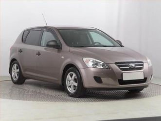 kia ceed 1.4 cvvt, serv.kniha