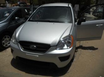 kia kia-rondo 2008 dakar
