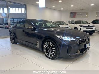 stinger stinger 2.2 crdi awd at8 gt line