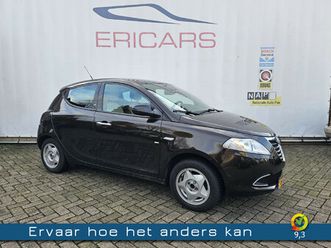 lancia ypsilon 0.9 twinair gold leder pdc lm cc automaat