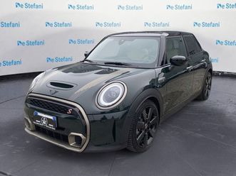 mini (f56) mini 5p 2.0 cooper s resolute auto