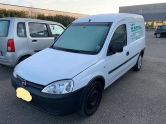 auto usata combo 1.7 cdti 101cv 3p. van