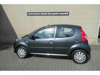 peugeot 107 1.0-12v xs