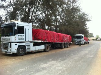 renault magnum 2005 dakar