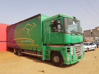 renault magnum 2009 dakar