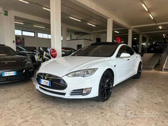 tesla model s 85kwh dual motor ricariche gratuite