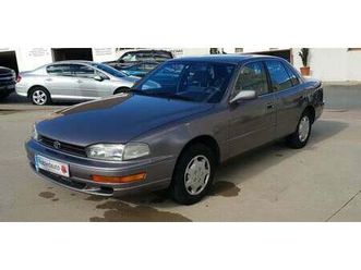 toyota camry berlina automático de 4 puertas