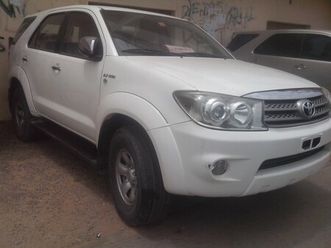 toyota fortuner 2011 dakar