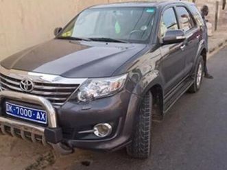 toyota fortuner 2015 dakar