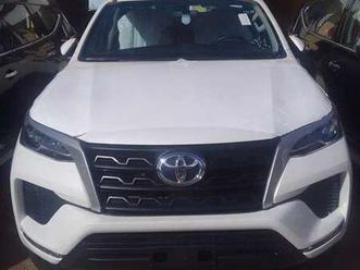 toyota fortuner 2022 dakar