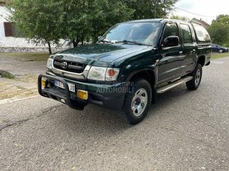 toyota hilux 2.5 d4d