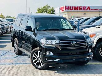 toyota land cruiser land cruiser lc200 black edition rhd