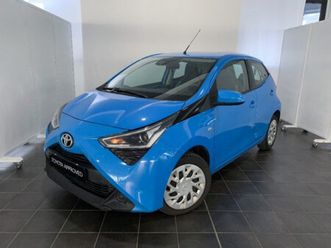 aygo 2ª serie aygo connect 1.0 vvt-i 72 cv 5 porte x-play