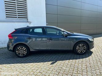 volvo v40 2.0 d3 momentum