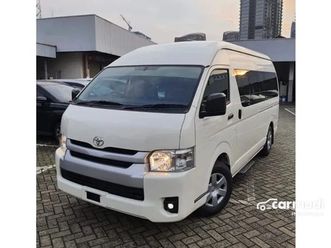 2023 toyota hiace 3.0 commuter van van wagon