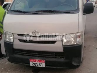 used toyota hiace 2.7l panel van 2016