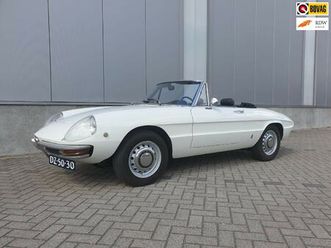 alfa romeo spider 1750 bianco spino