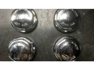 1960 original wire wheel knock-off caps a vendre